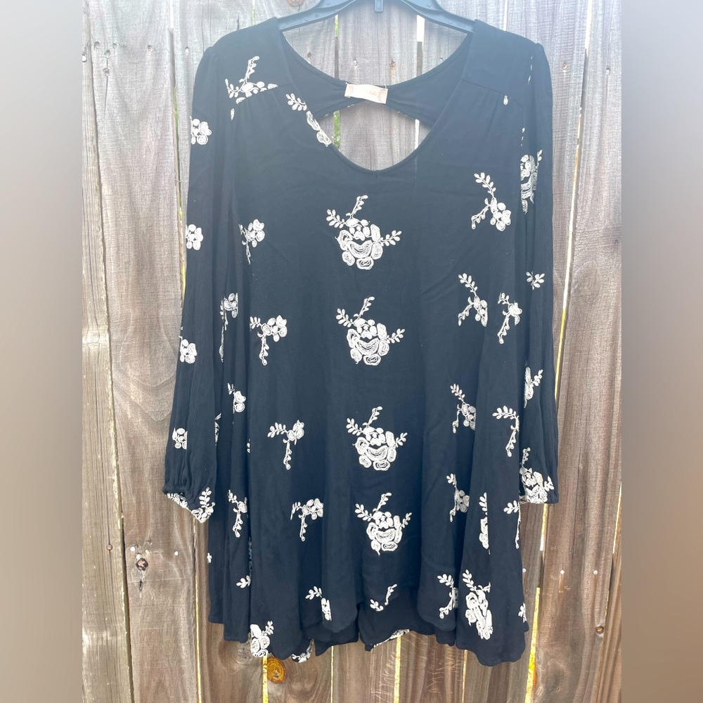 altar’d state long sleeve mini dress